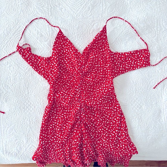Brand New with Tags Red, Floral, Zara dress! Perfect for the warm weather! NWT!! - Picture 2 of 5